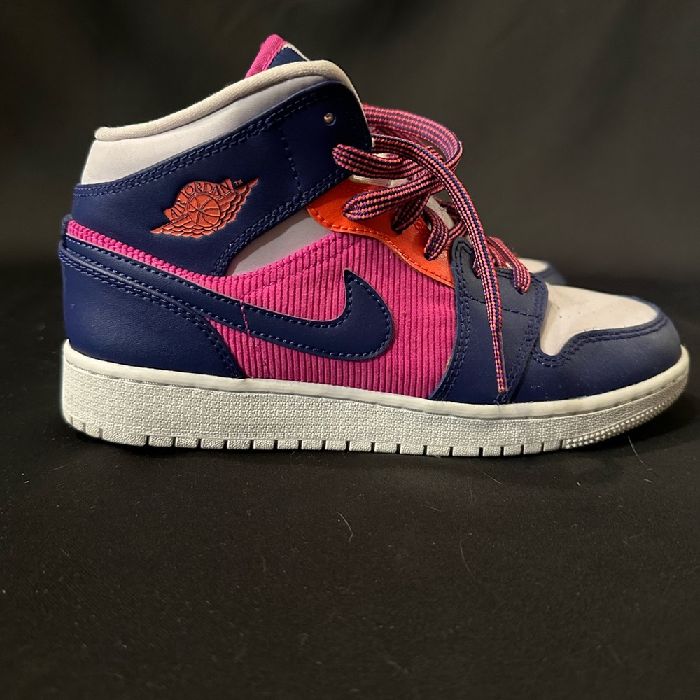 Nike shoes no box